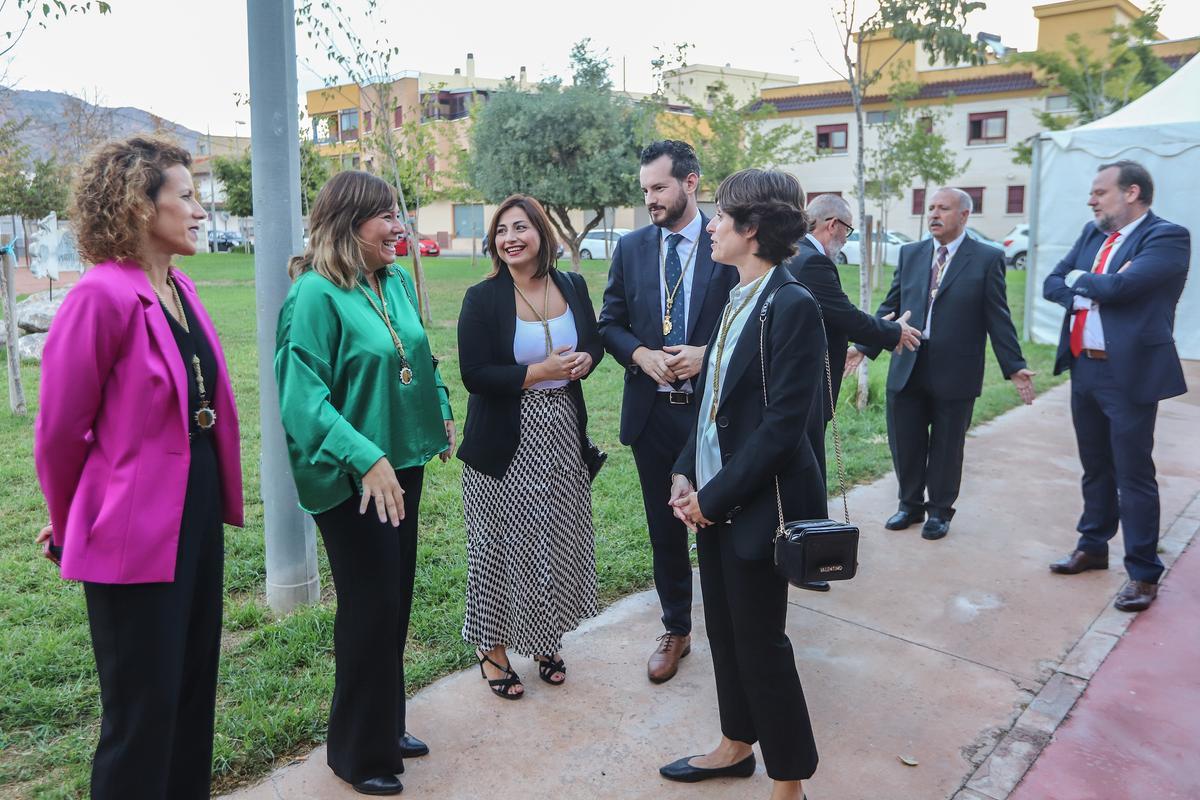 Orihuela entrega la medalla de oro de la ciudad a la EPSO