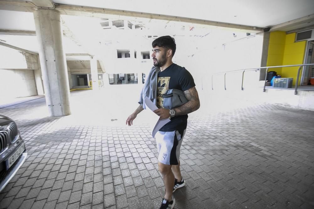 Rueda de prensa y salida de la UD Las Palmas para disputar el partido contra el Reus