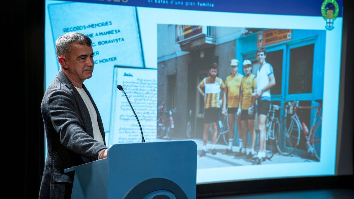 Les millors fotos de la presentació del llibre del centenari de la Penya Ciclista Bonavista