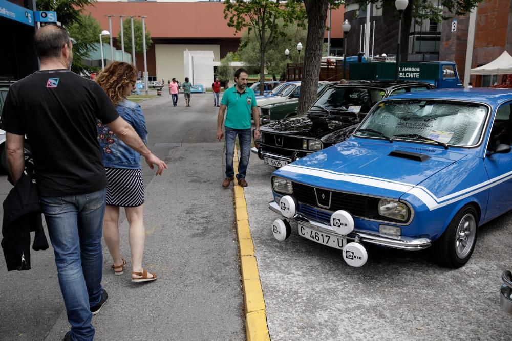 Exposición de coches clásicos en Gijón