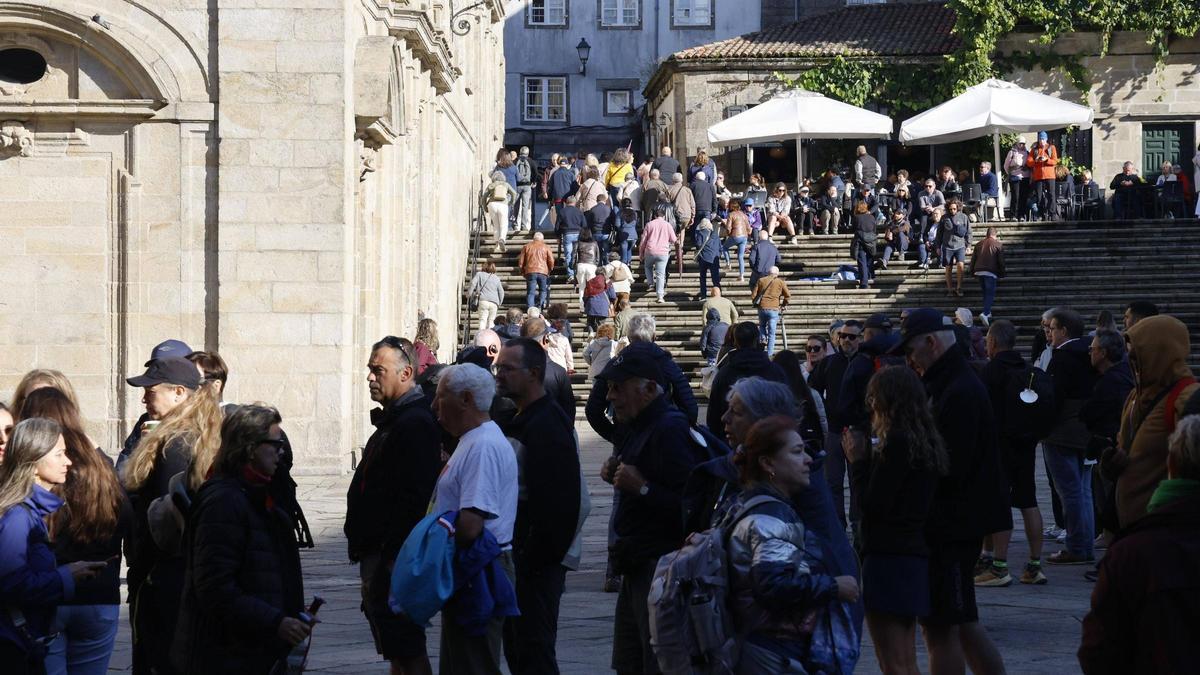 Las temperaturas experimentarán un ascenso entre ligero y moderado este lunes en Galicia, quedando en valores elevados para la época durante la tarde