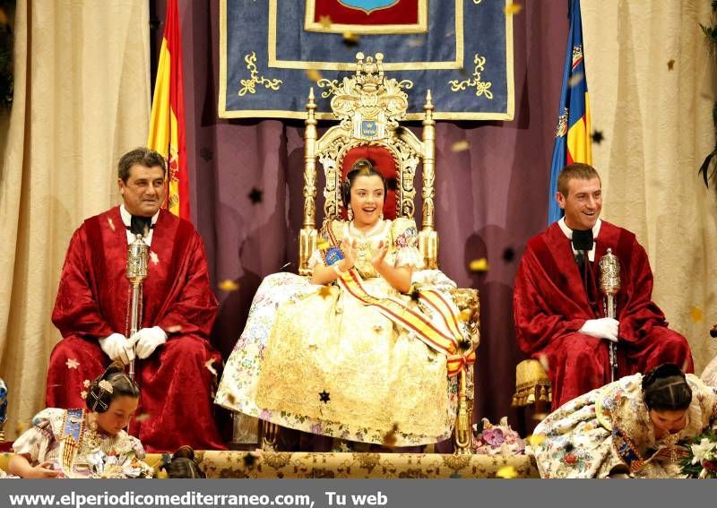 GALERÍA DE FOTOS -- Exaltación de las reinas falleras en Burriana