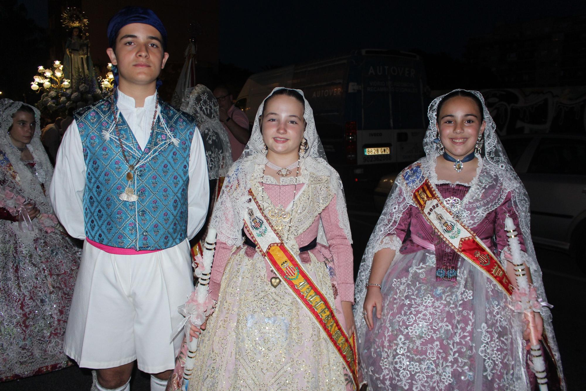 Carmen, Nerea, las cortes y las fallas de Zaidía acompañan al Cristo de la Fe