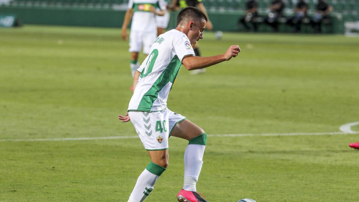 Diego Bri, durante el encuentro frente al Extremadura, en el que debutó en el primer equipo