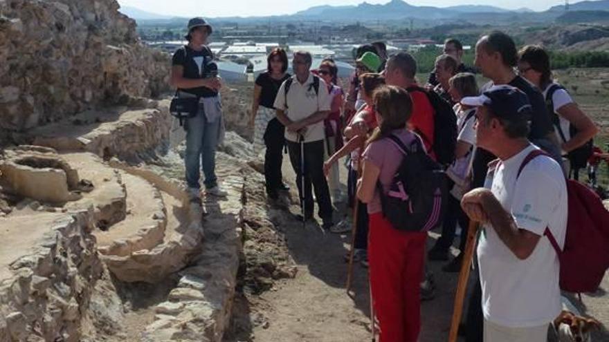 Una visita al poblado de la Edad del Bronce de Villena.