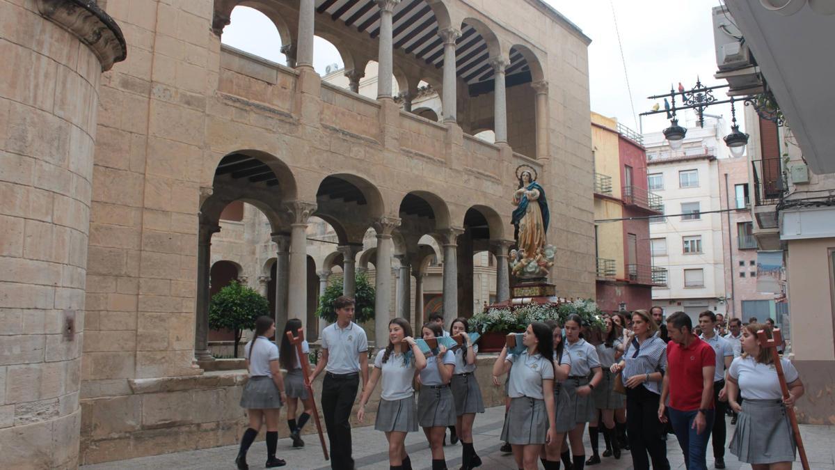 Romería desde el Colegio Santo Domingo de Orihuela al Santuario de Nuestra Señora de Monserrate