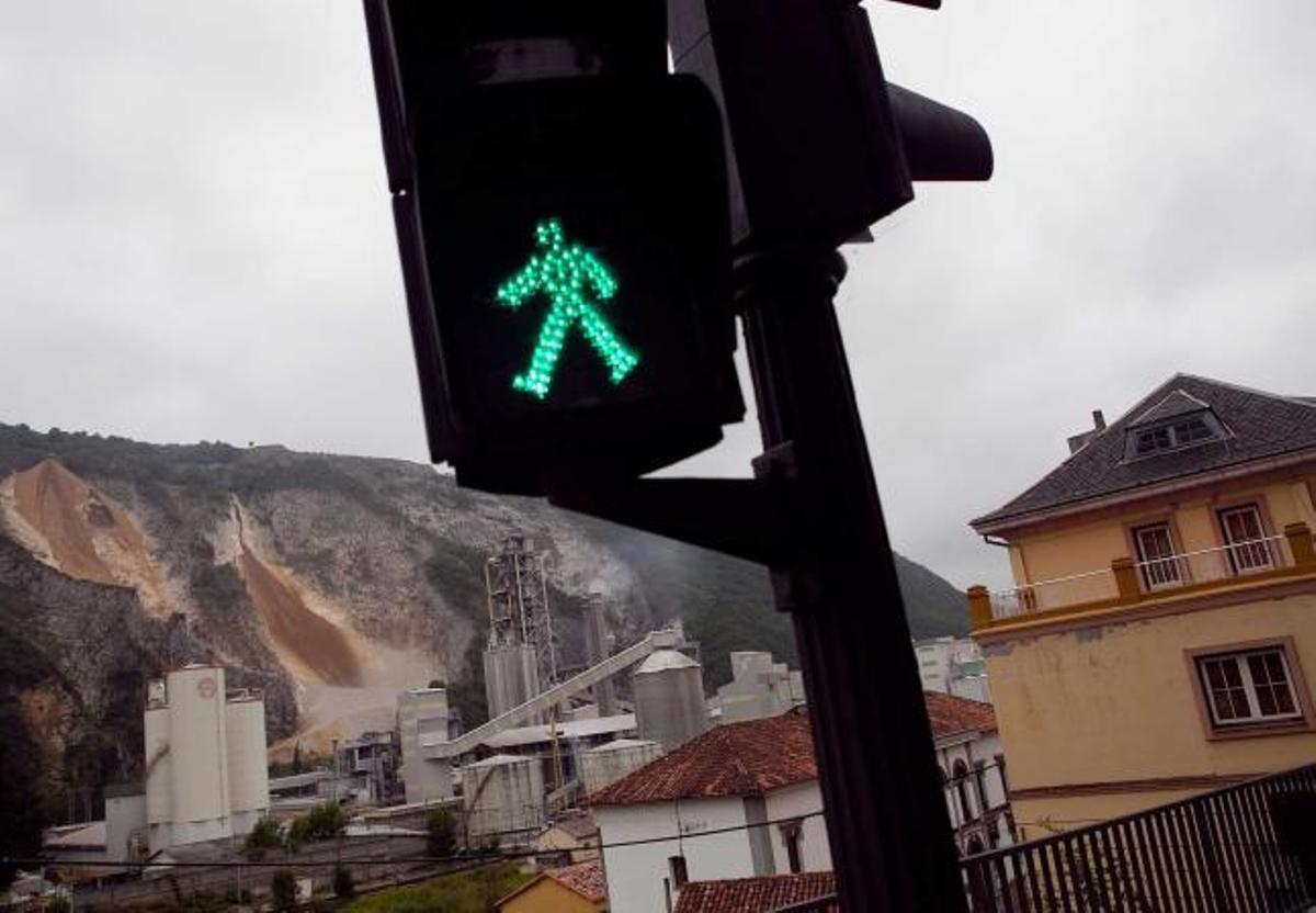 Las raíces mineras e industriales de Oviedo s La memoria del valle