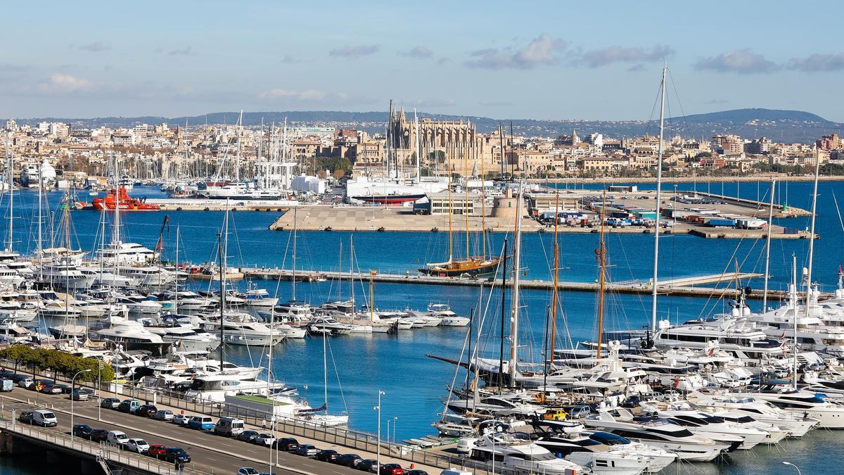 La Autoridad Portuaria de Baleares se ha sumado al reto medioambiental llevando a cabo proyectos para minimizar el impacto de su actividad.