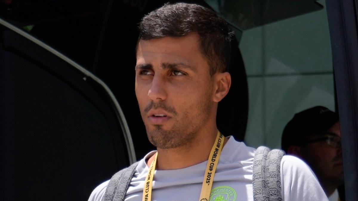 Rodri Hernández compaginaba la universidad con el fútbol