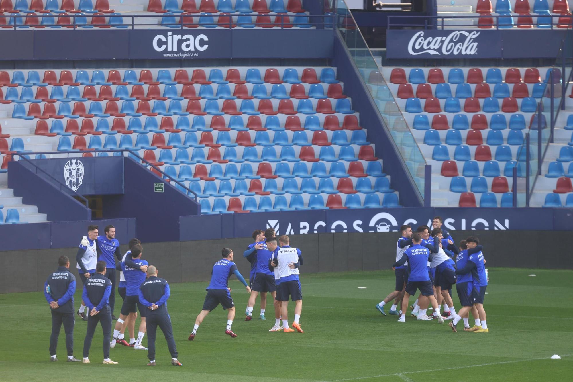 Sesión de entrenamiento del Levante UD previo al partido frente al CD Lugo