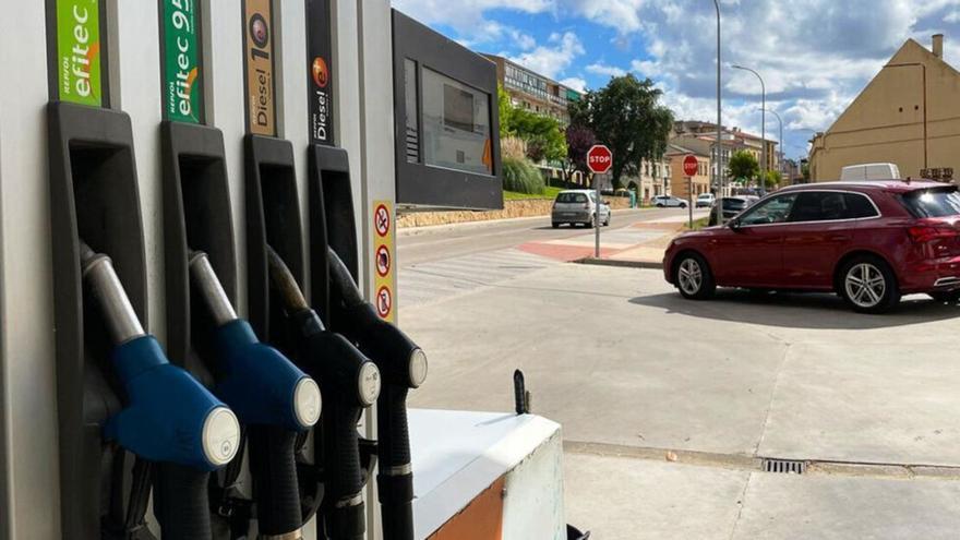 La gasolina alcanza su precio máximo de todo 2023 en plenas vacaciones de agosto