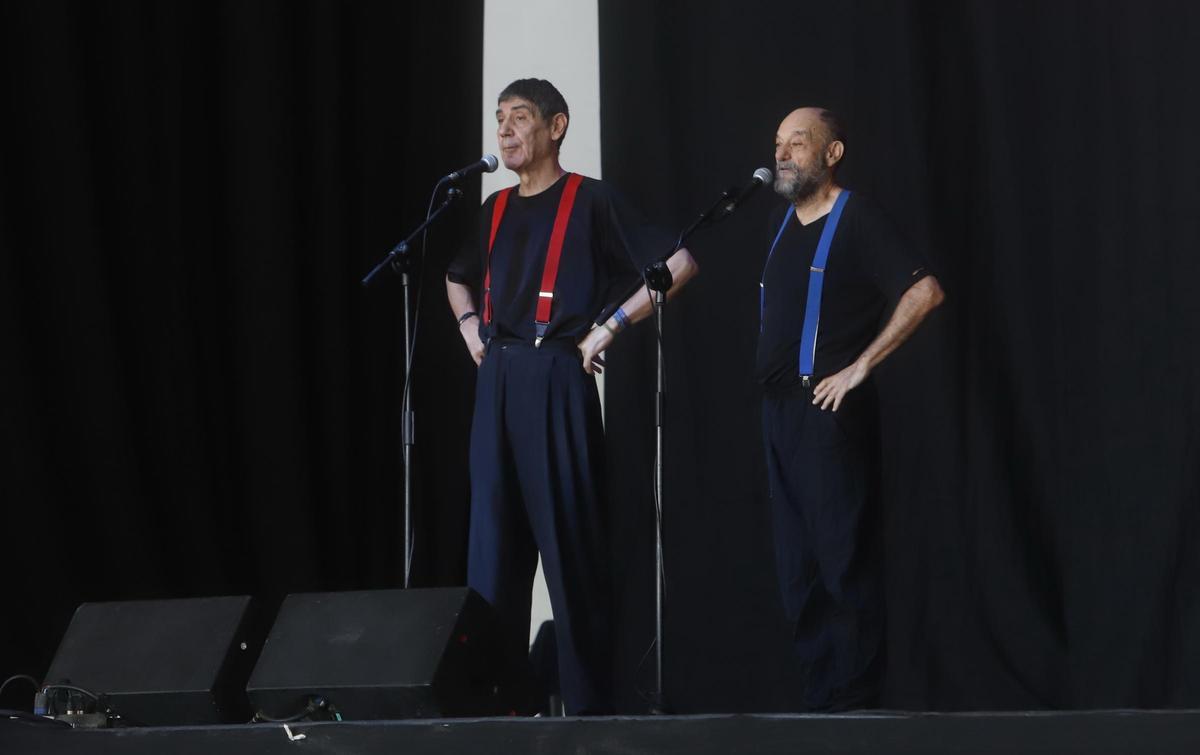 En imágenes | Faemino y Cansado llevan el humor al Espacio City