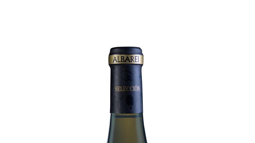 El albariño Condes de Albarei premiado por su etiqueta.