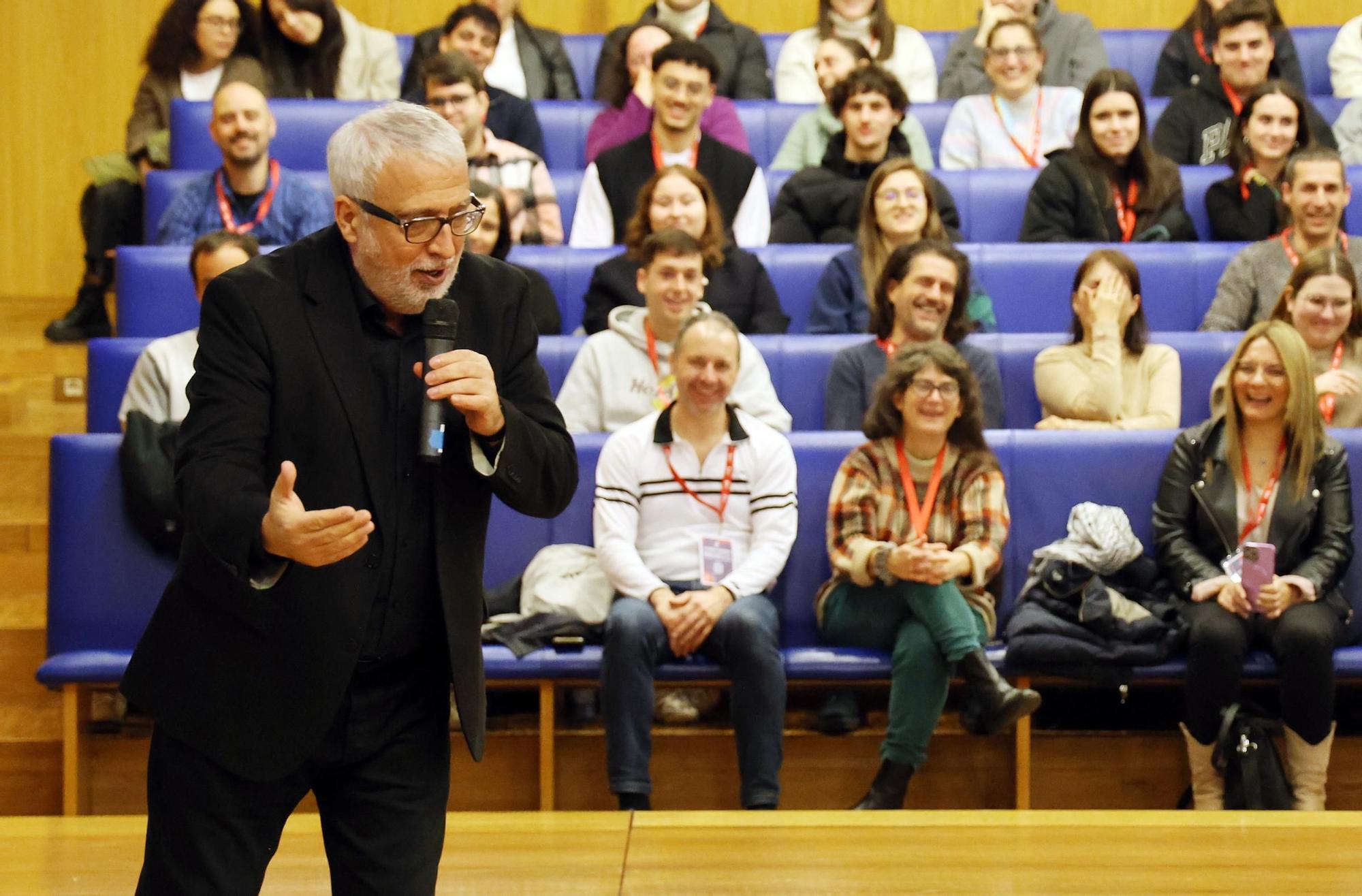 Casi medio millar de universitarios buscan acercar su talento a las empresas