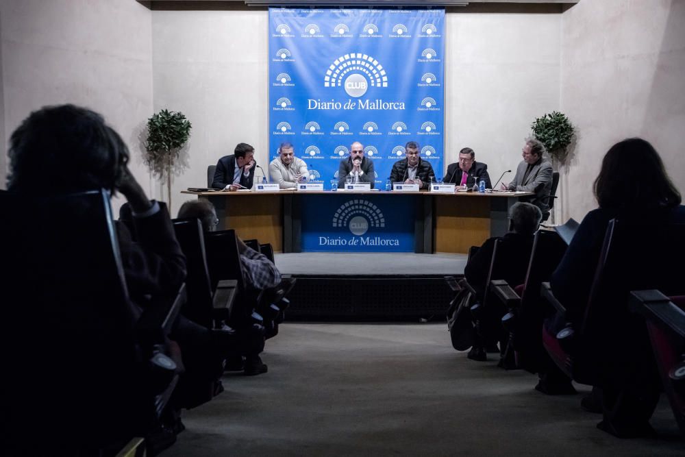 Club DM: "El transporte público del aeropuerto a debate"