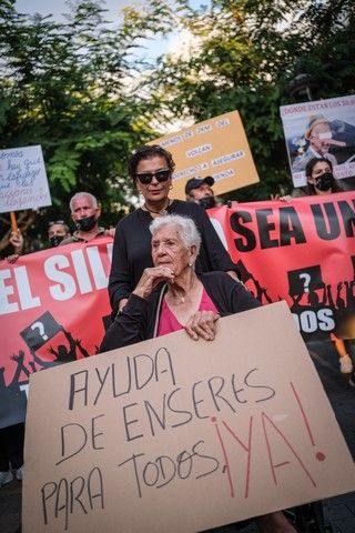 Manifestación de afectados por la erupción del volcán de La Palma
