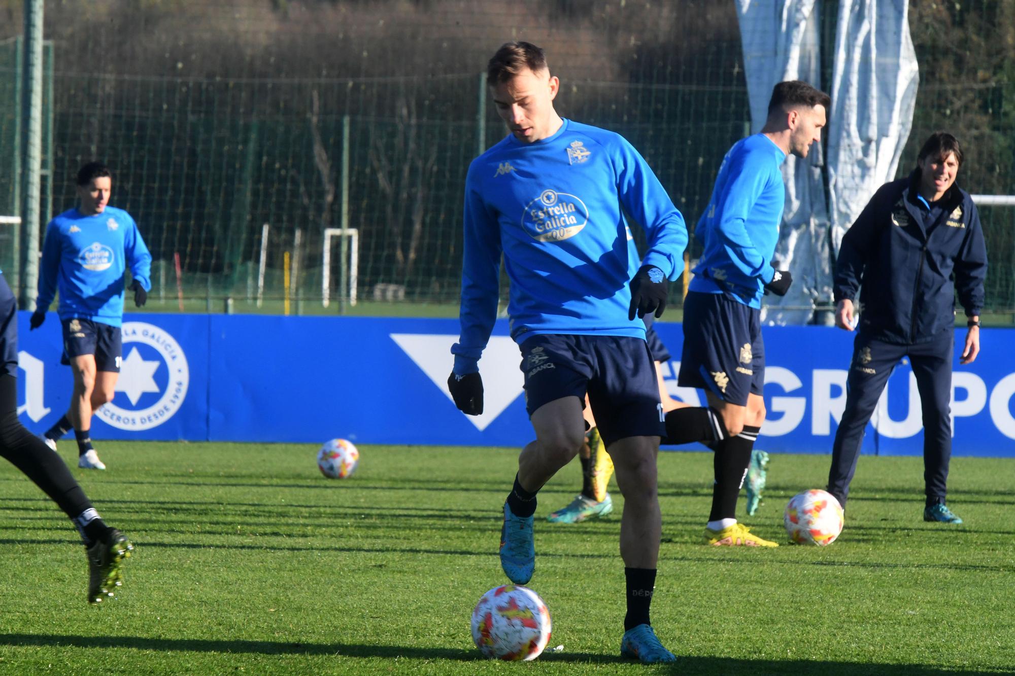 Entrenamiento del Deportivo en Abegondo