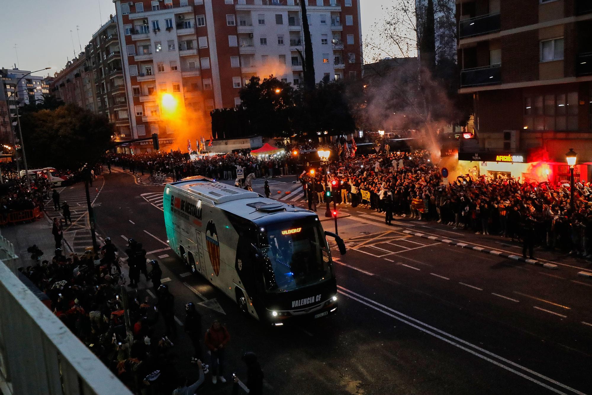 Llegada del Valencia a Mestalla