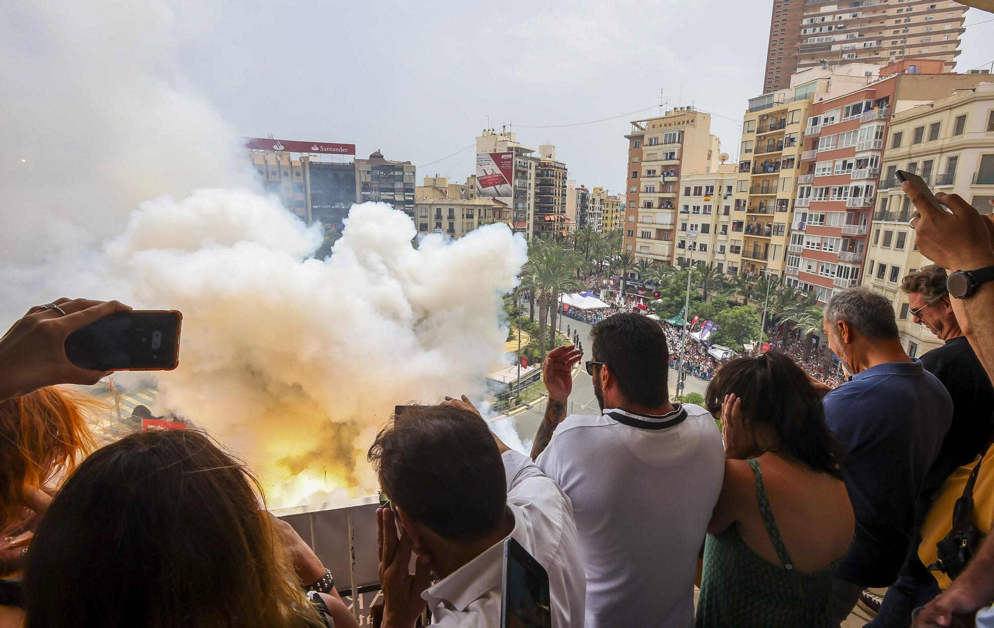 Pisos en Luceros para ver los disparos sin aglomeraciones con música en directo y servicio de catering