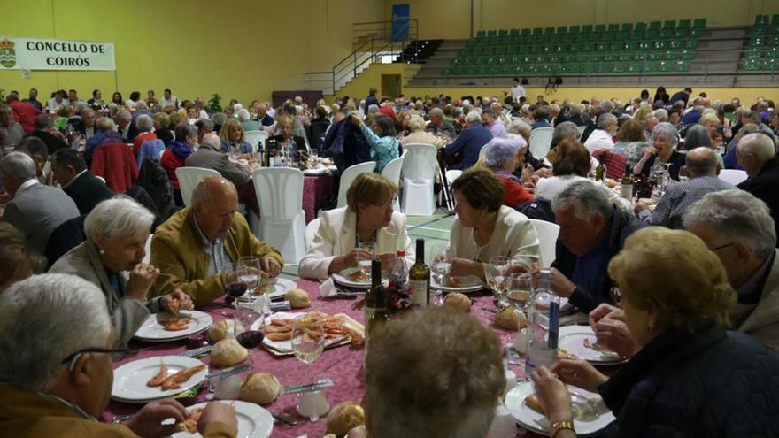 Más de 350 vecinos participan en la Festa do Pensionista 