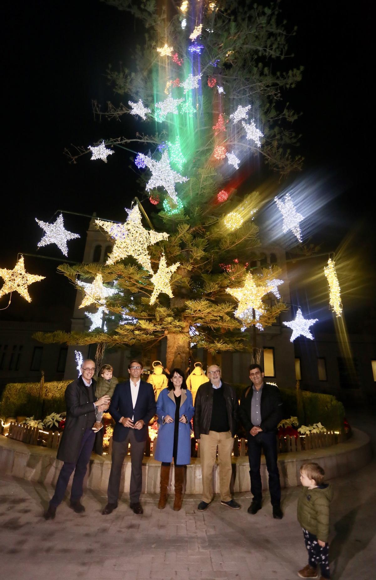 Encendido del árbol de Navidad en el MARQ