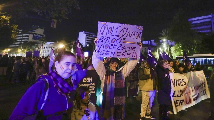 Internationaler Tag gegen Gewalt an Frauen: So verlief die größte Demonstration auf Mallorca