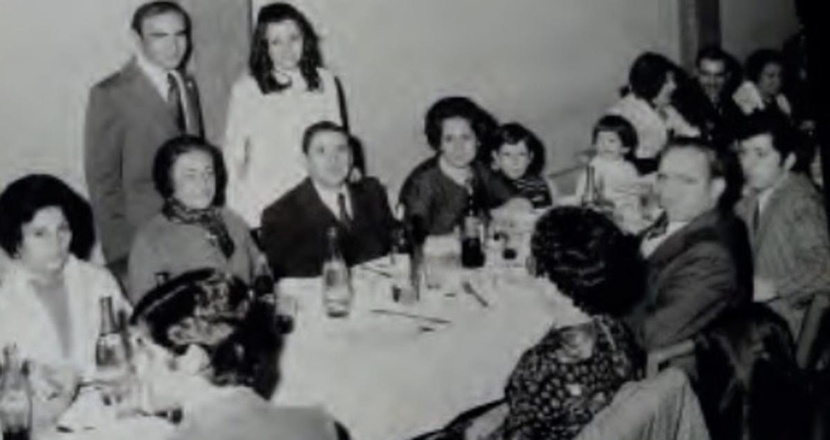 Festejo de una boda en el centro zamorano de Buenos Aires, fotografía incluida en el libro del III Premio de la Emigración.