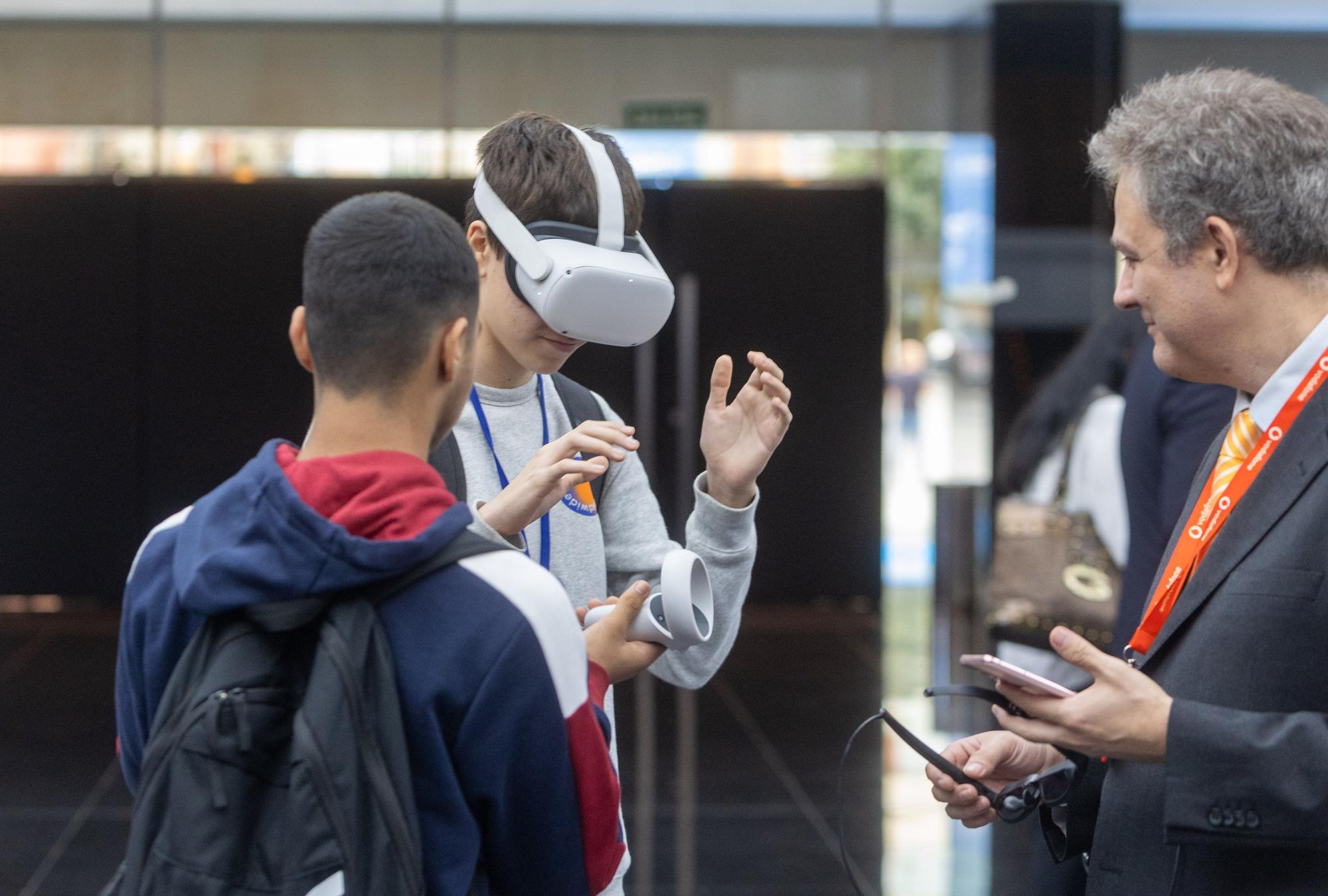 Barcala destaca el compromiso del Ayuntamiento con la digitalización en la apertura del Congreso Internacional Alicante Futura