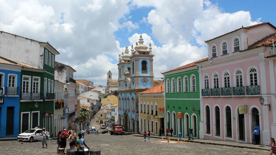 SALVADOR: arquitectura colonial y playas