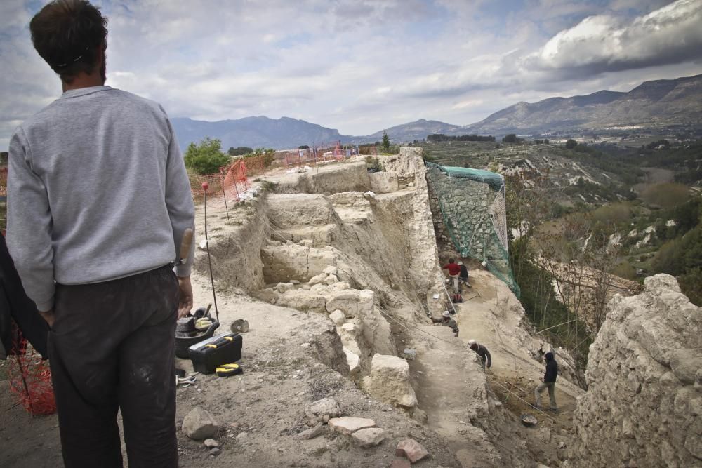 El castillo de Planes descubre sus secretos