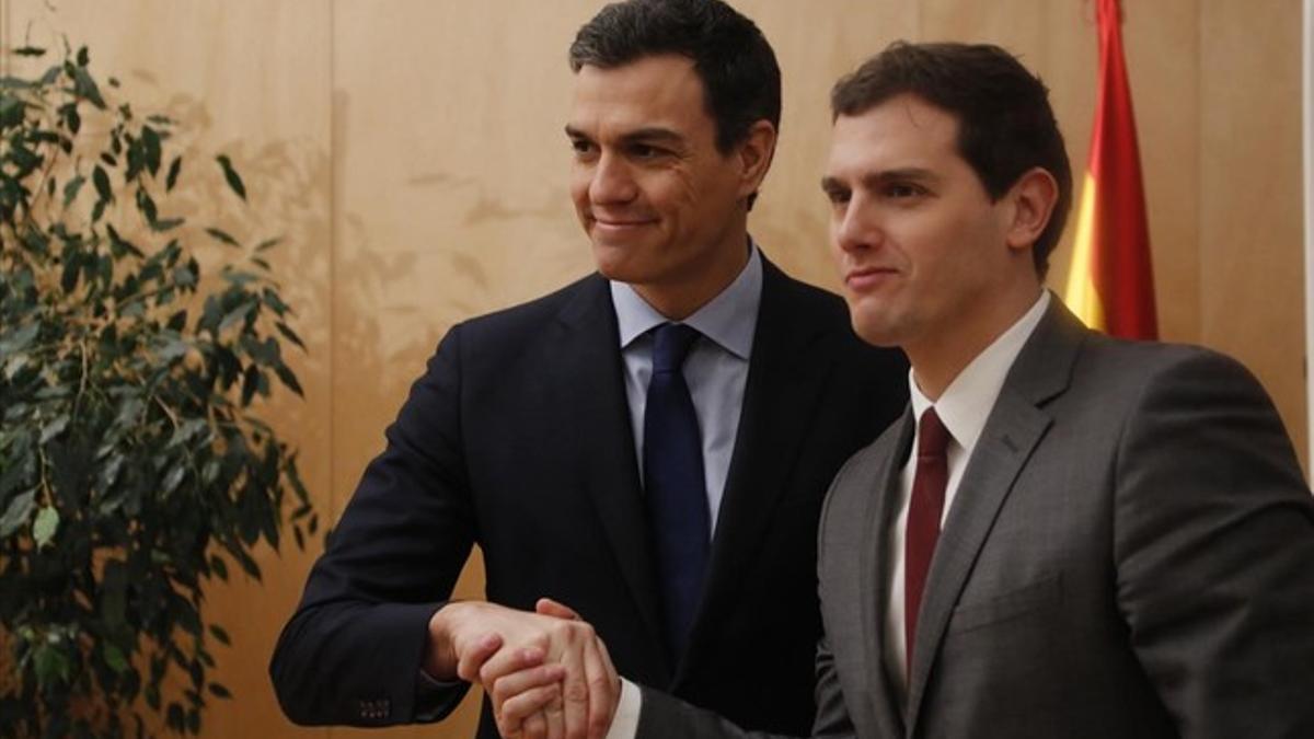 Los líderes del PSOE y de Ciudadanos, Pedro Sánchez y Albert Rivera, en una reciente reunión en el Congreso.