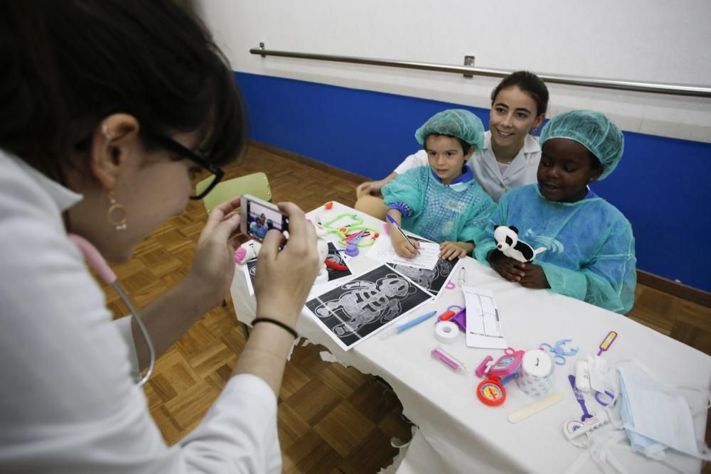 Encuentro con estudiantes de Medicina en el colegio del Quirinal