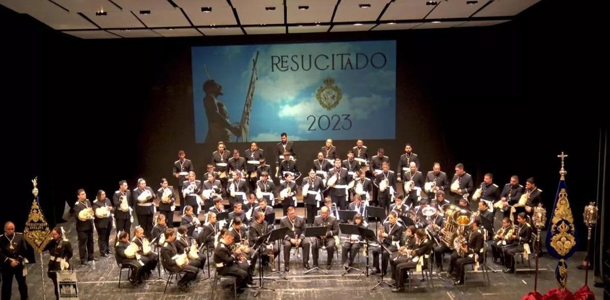 La Banda de Cornetas y Tambores Santísimo Cristo Resucitado, en una imagen de archivo en el teatro López de Ayala.