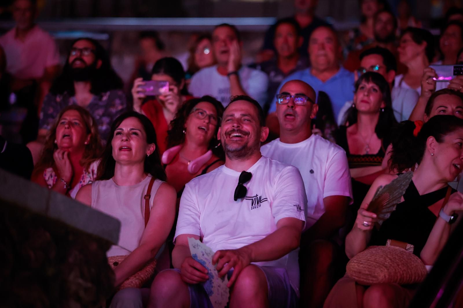 Los No me pises llenan de ritmo y humor el Festival de la Guitarra