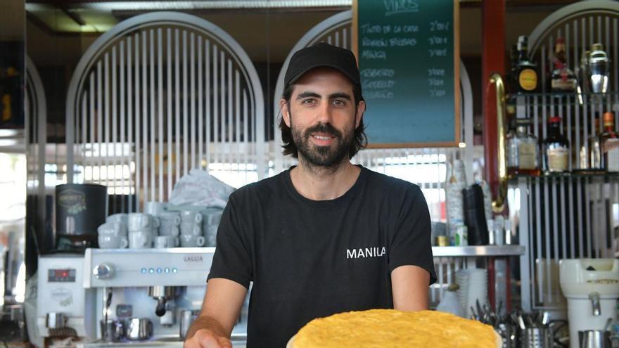 La histórica cafetería de A Coruña que un chef Estrella Michelin recomienda para desayunar: "Somos el salvavidas de A Falperra"
