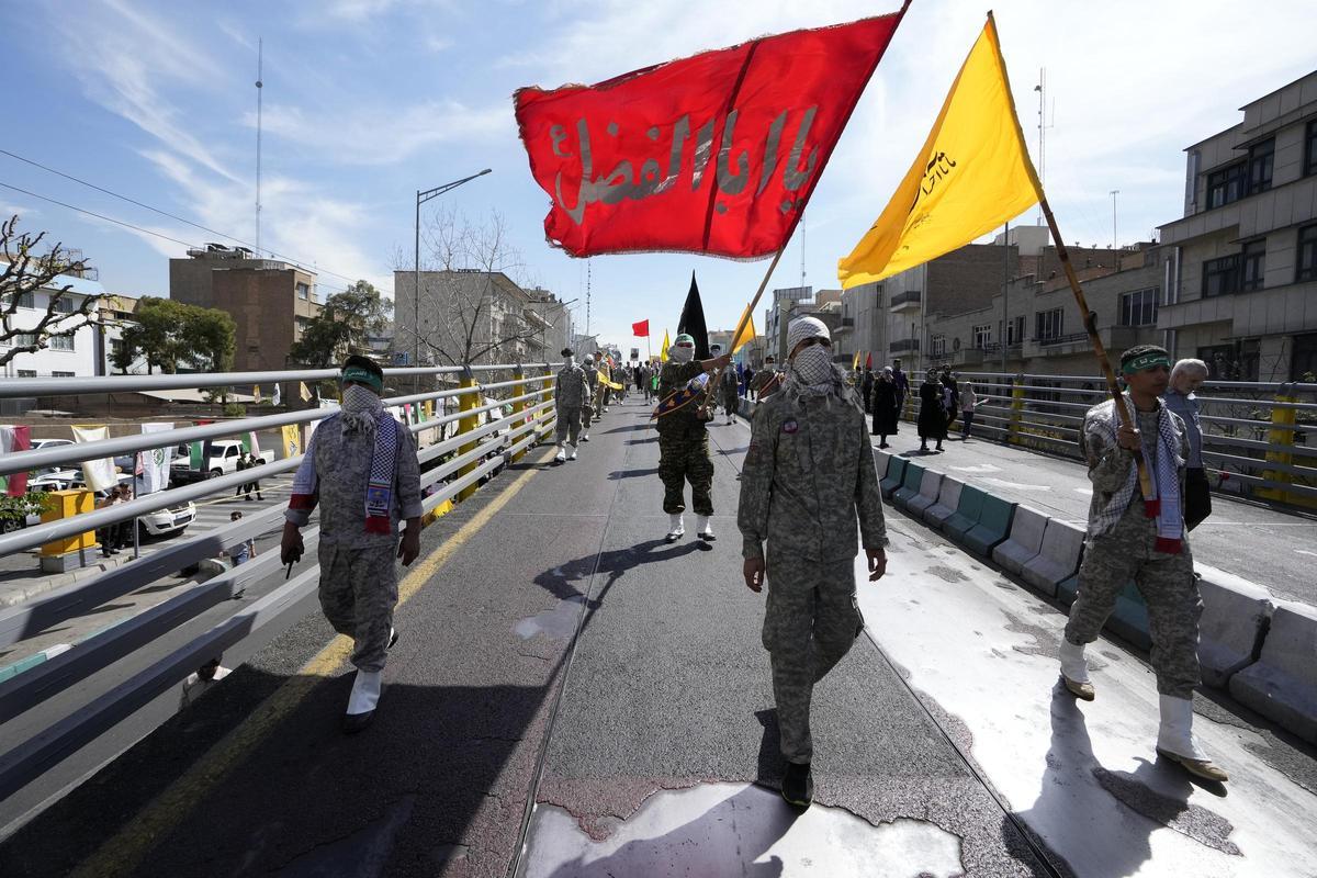 Los iranís salen a la calle por la causa palestina