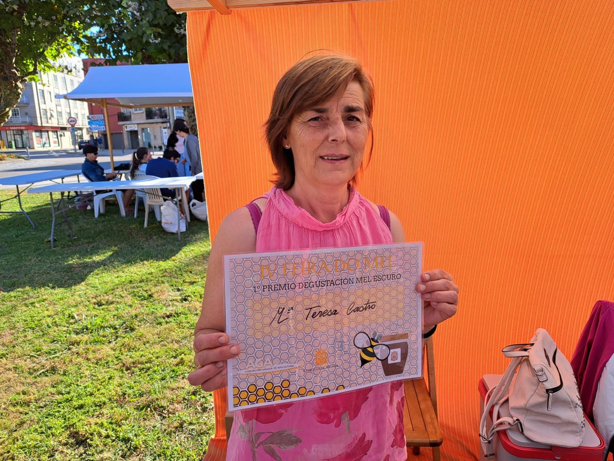 María Teresa Castro, la ganadora en la categoría de miel oscura.