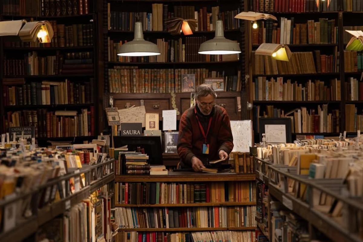 Una de las tiendas de libros que compone el Mercantic.