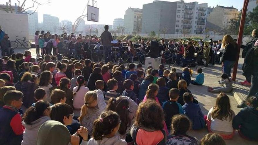 ‘L’Escola canta’ celebra la seua cloenda el 6 d’abril amb un concert multitudinari