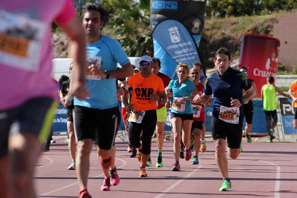 El Mouaziz, del Club Nerja de Atletismo ha vuelto a imponerse en la prueba, que ha alcanzado una participación récord con 7.500 corredores