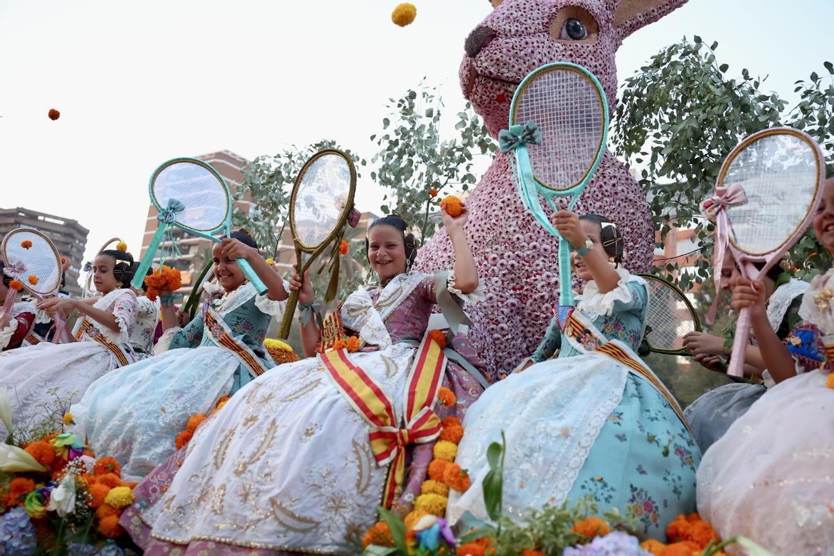 Las mil caras de Carmen Prades, Marta Mercader y las cortes de honor 2026 en la Batalla de Flores