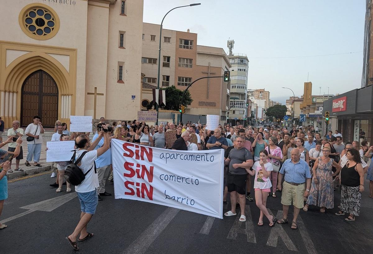 La protesta de los vecinos y comerciantes de Huelin del pasado miércoles 9 de julio que cortó el tráfico en la calle La Hoz.