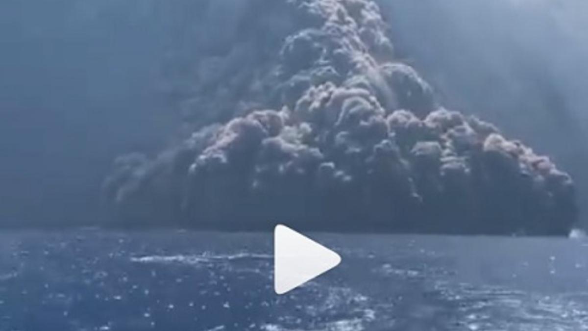 Vídeo de la erupción del Estrómboli vista desde el mar.