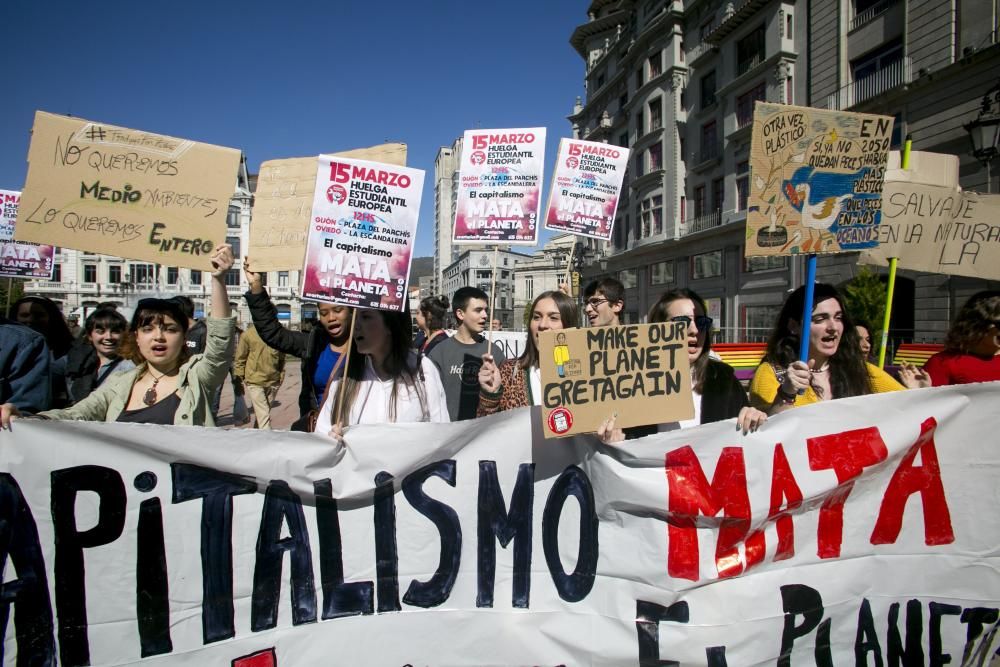 Protestas de estudiantes en Oviedo