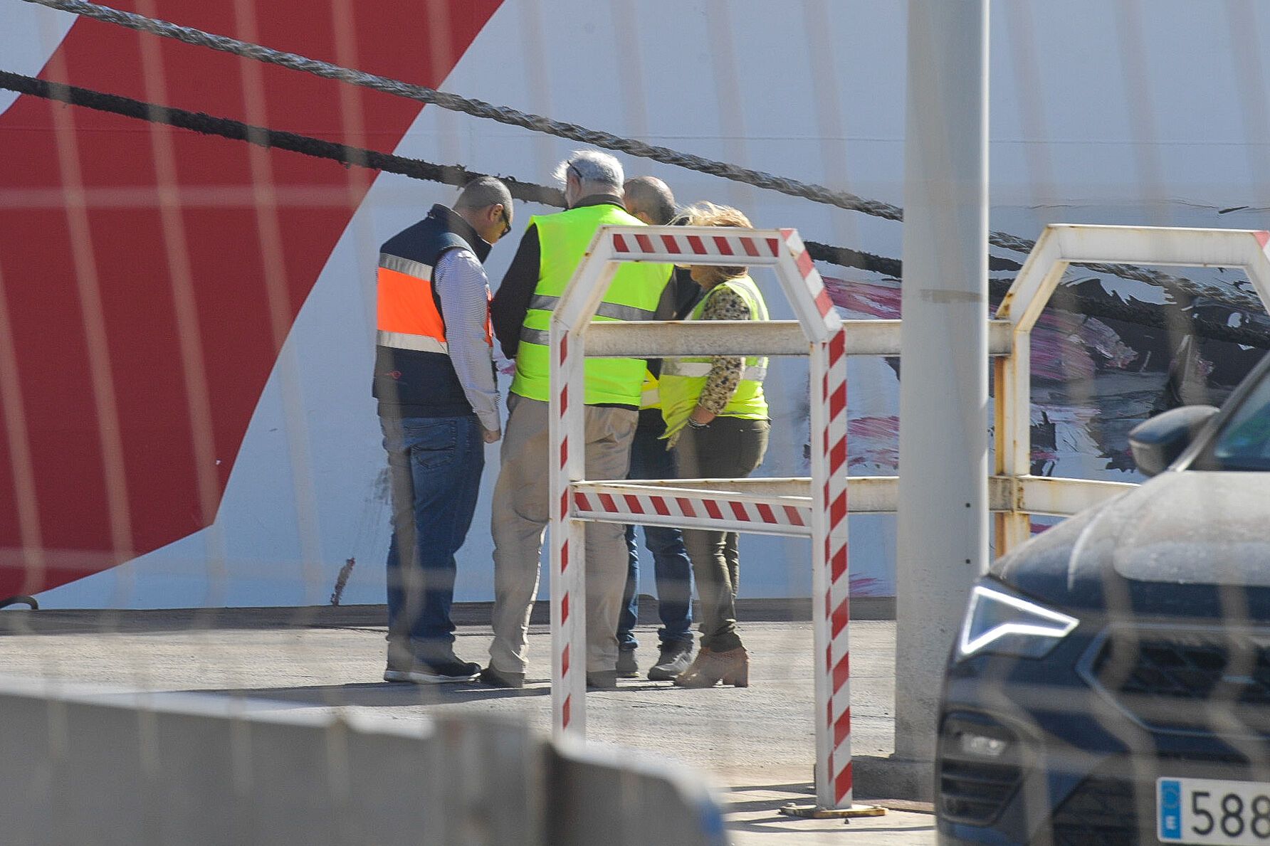 Un barco de Naviera Armas-Trasmediterránea impacta contra un muelle en el Puerto de Las Palmas
