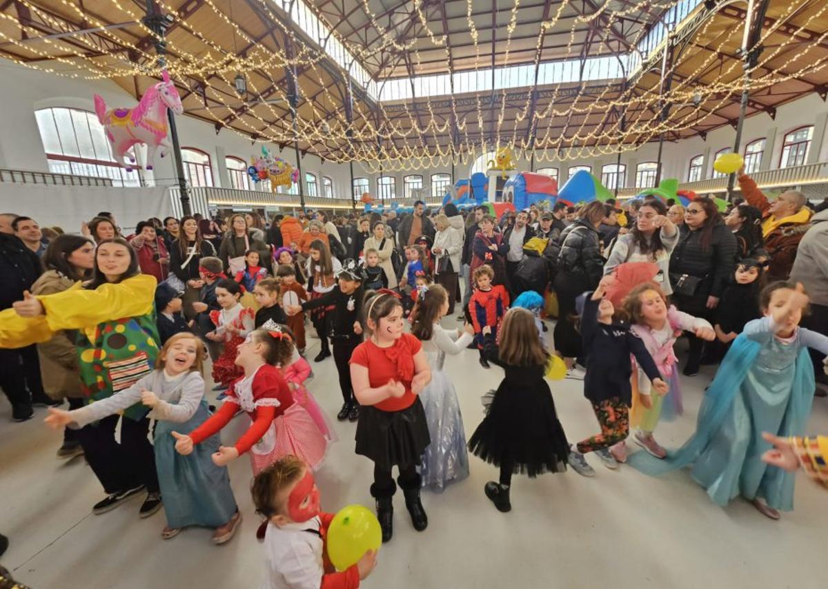 Participantes en el Antroxu infantil de Villaviciosa. | V. A.