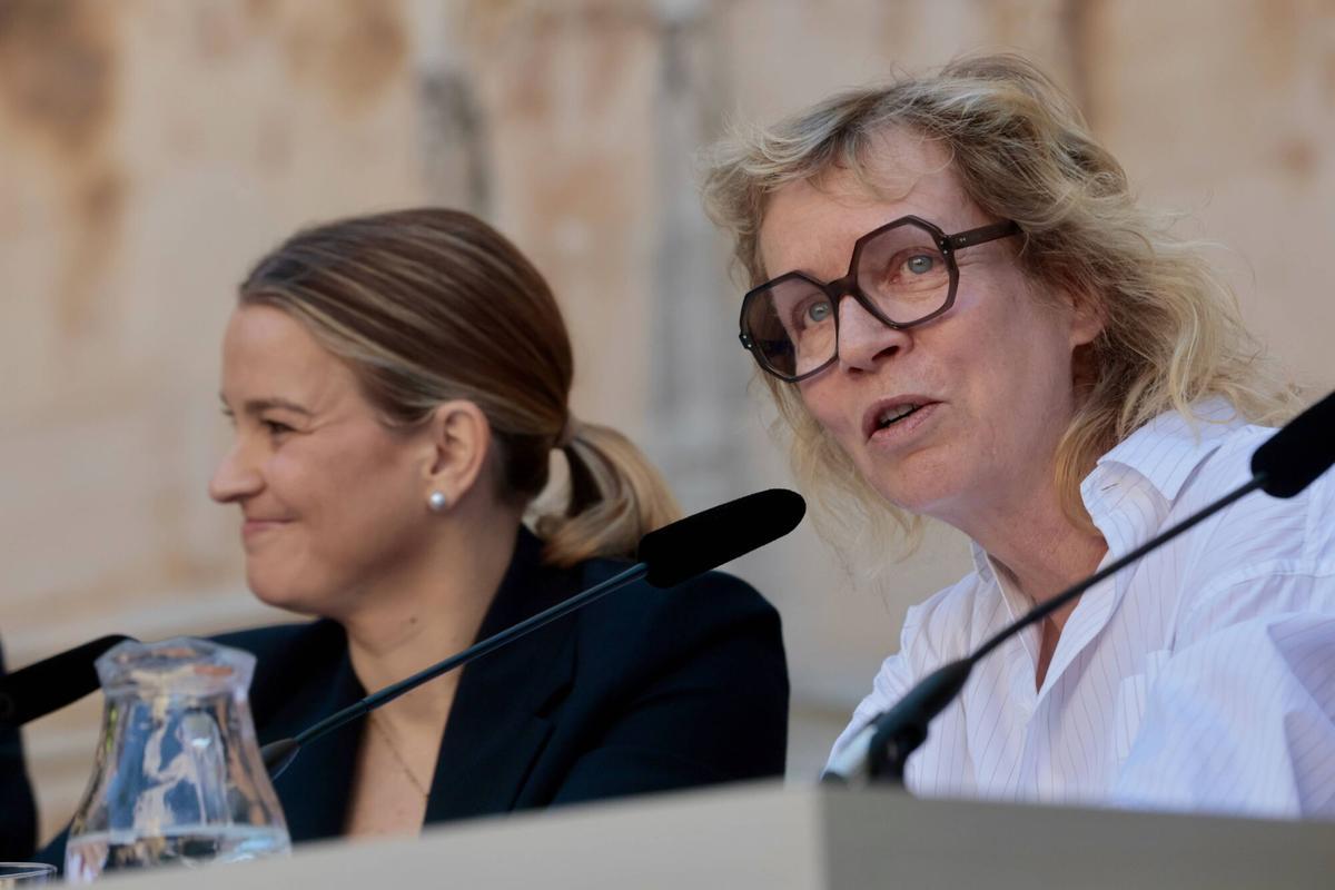 PALMA, PRESENTACIÓN EN LA LONJA DE LA EXPOSICIÓN «KATHARINA GROSSE. RAÍCES».