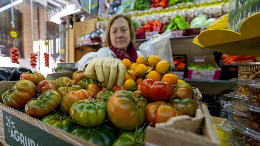 Los alimentos se moderan, pero en Castellón aún cuestan un 10% más que hace un año