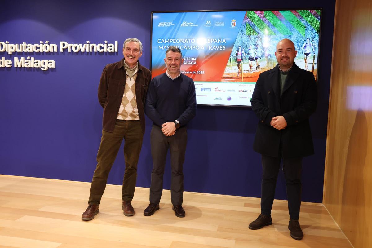 Los representantes institucionales durante la presentación.