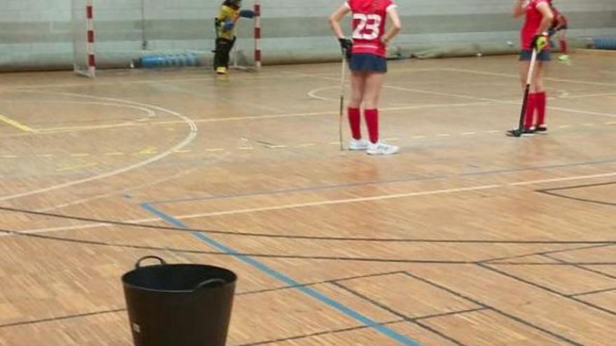 Suspendido el Regional infantil de hockey sobre patines por goteras en el pabellón de El Llano